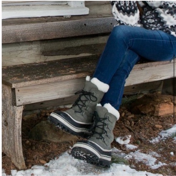 Sorel Winter Grey Caribou Boots - Picture 4 of 11